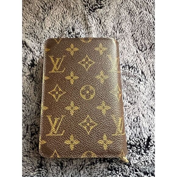 Lous vuitton LVmonogram wallet / passport holder - Picture 11 of 16